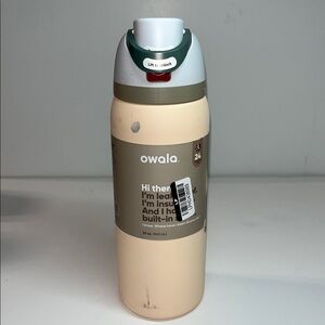New! Owala 32 oz FreeSip Spout Insulated Water Bottle